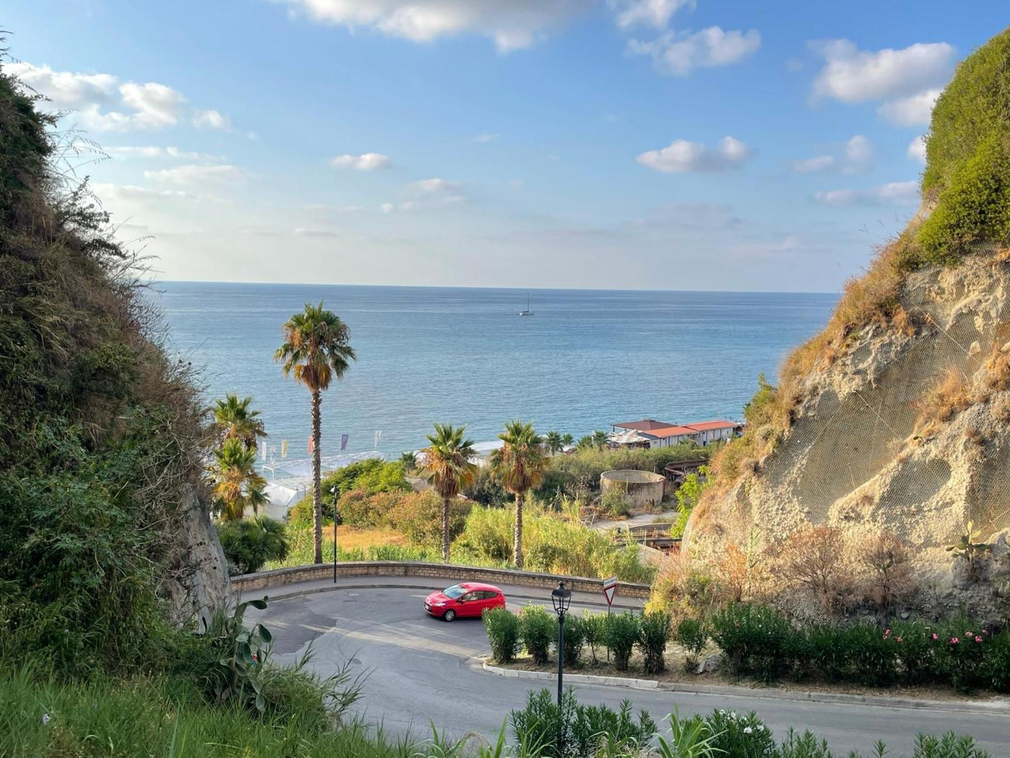 Apartment With Sea View トロペーア エクステリア 写真