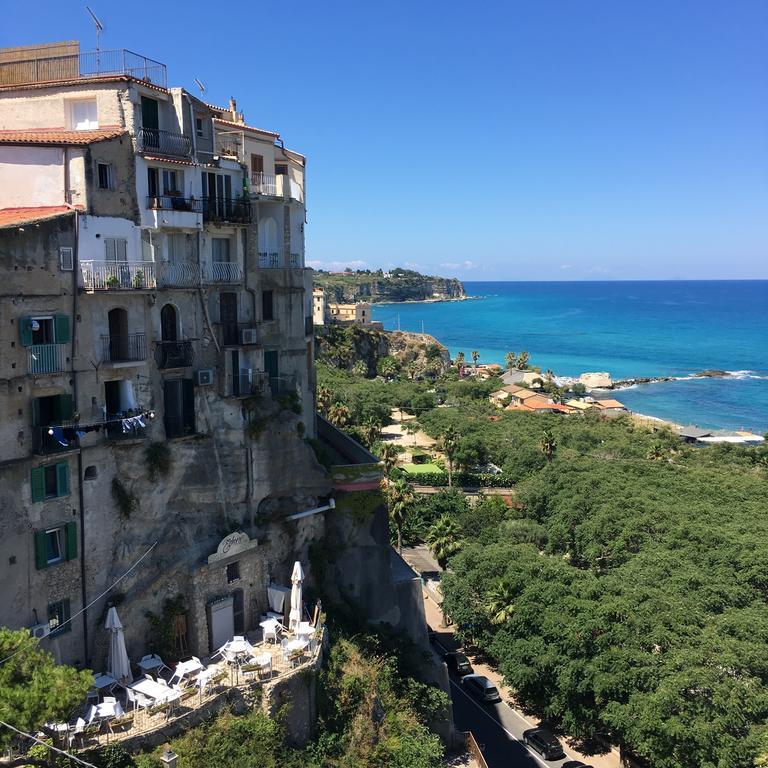 Apartment With Sea View トロペーア エクステリア 写真