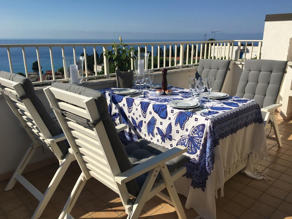 Apartment With Sea View トロペーア エクステリア 写真