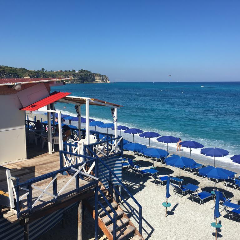 Apartment With Sea View トロペーア エクステリア 写真